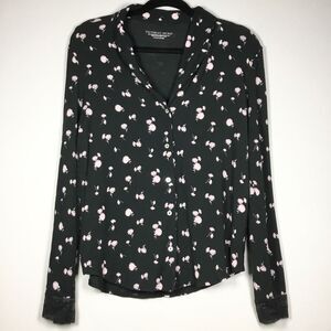 Victoria’s Secret black with pink flowers pj top stretchy size S
